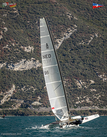 185A6022-2