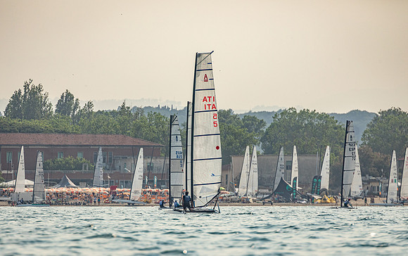 185A4776-2
