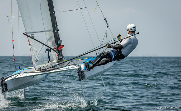185A4308